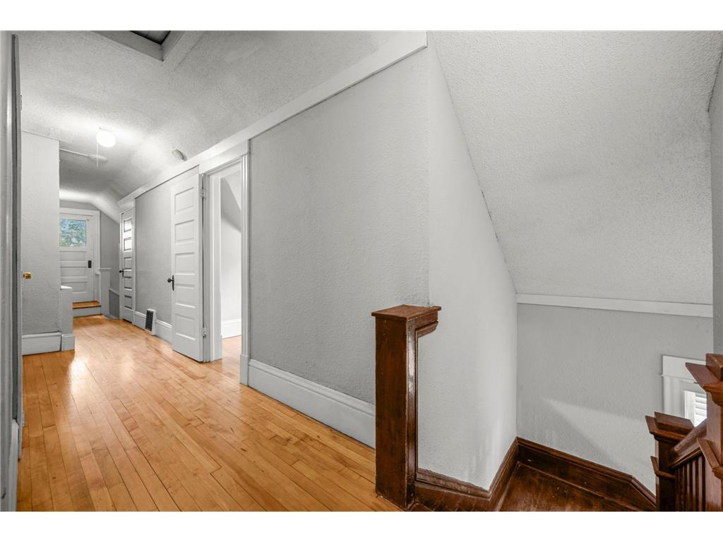 2511 Upton Avenue N Minneapolis MN 55411 7080341 image34