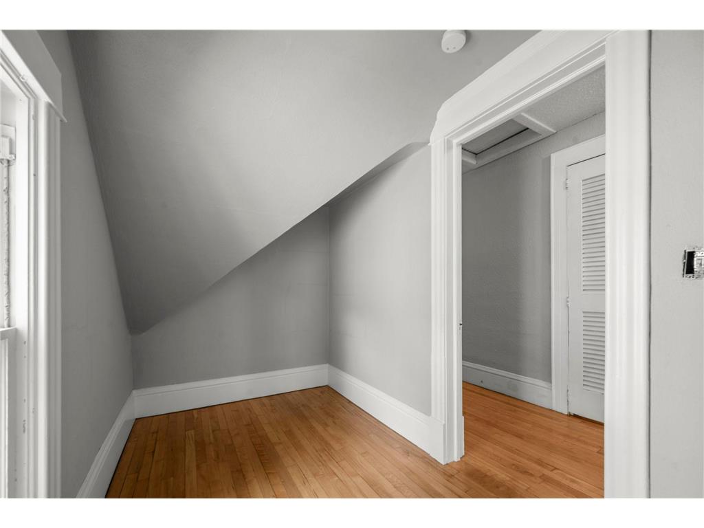 2511 Upton Avenue N Minneapolis MN 55411 7080341 image42