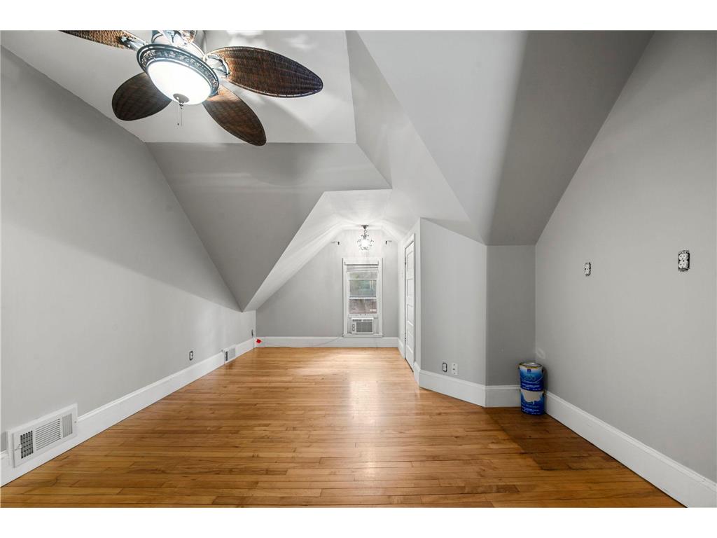 2511 Upton Avenue N Minneapolis MN 55411 7080341 image43