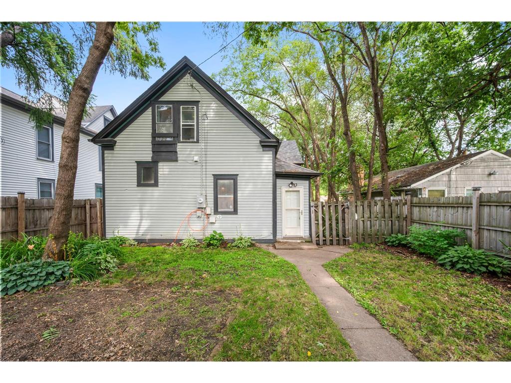2511 Upton Avenue N Minneapolis MN 55411 7080341 image56