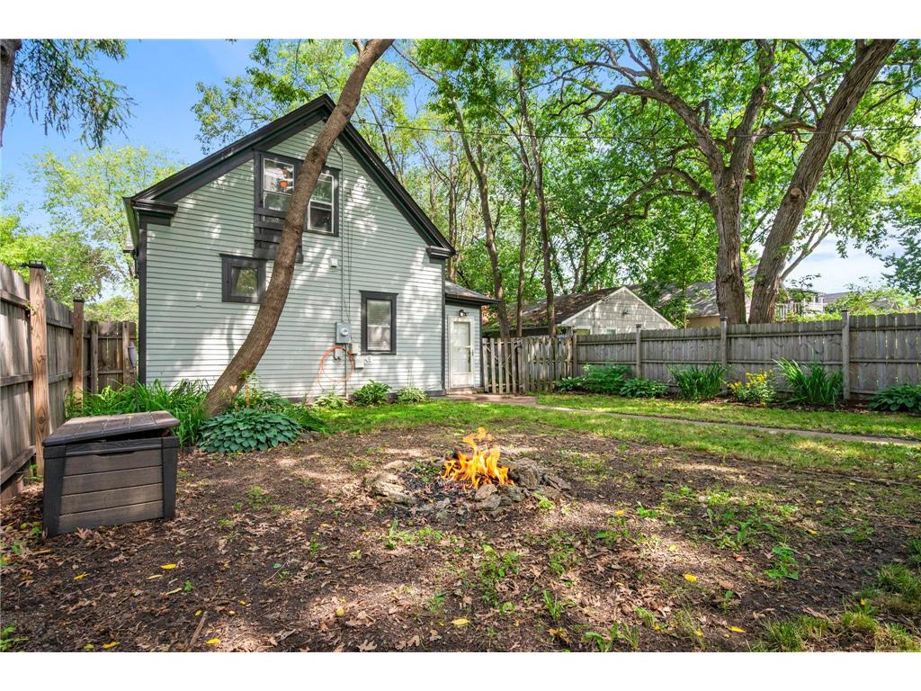 2511 Upton Avenue N Minneapolis MN 55411 7080341 image57