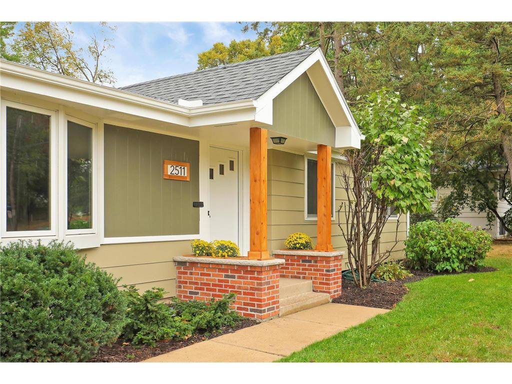 2511 W 110th Street Bloomington MN 55431 6811195 image1