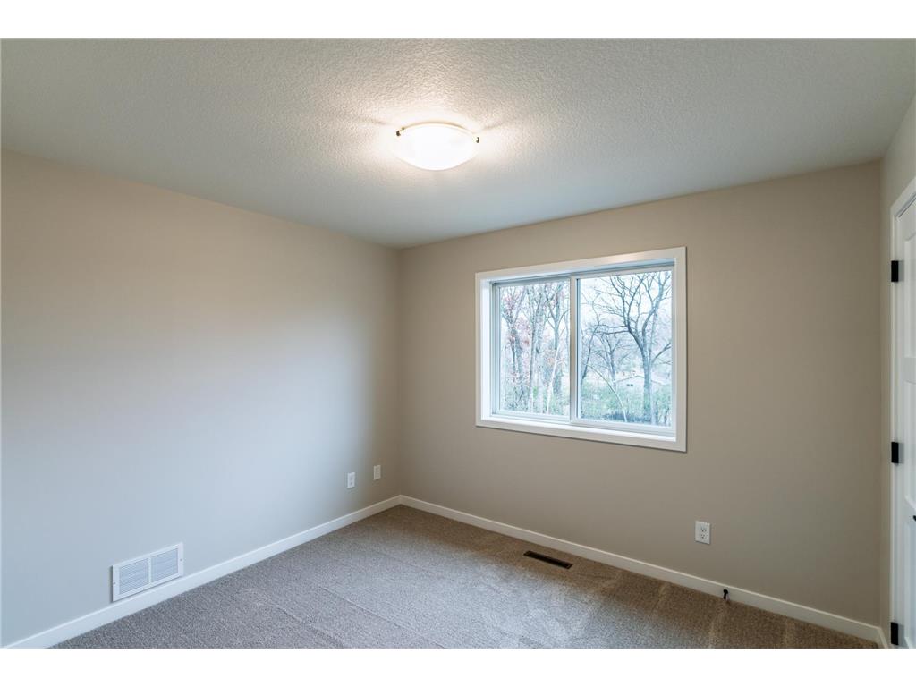 2512 15 Street SE Rochester MN 55904 6785823 image9