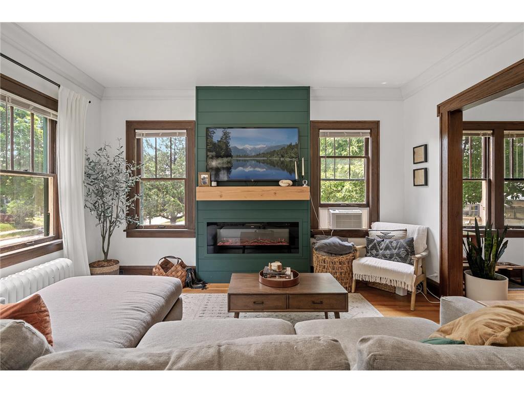 2512 Brighton Avenue NE Minneapolis MN 55418 6385563 image1
