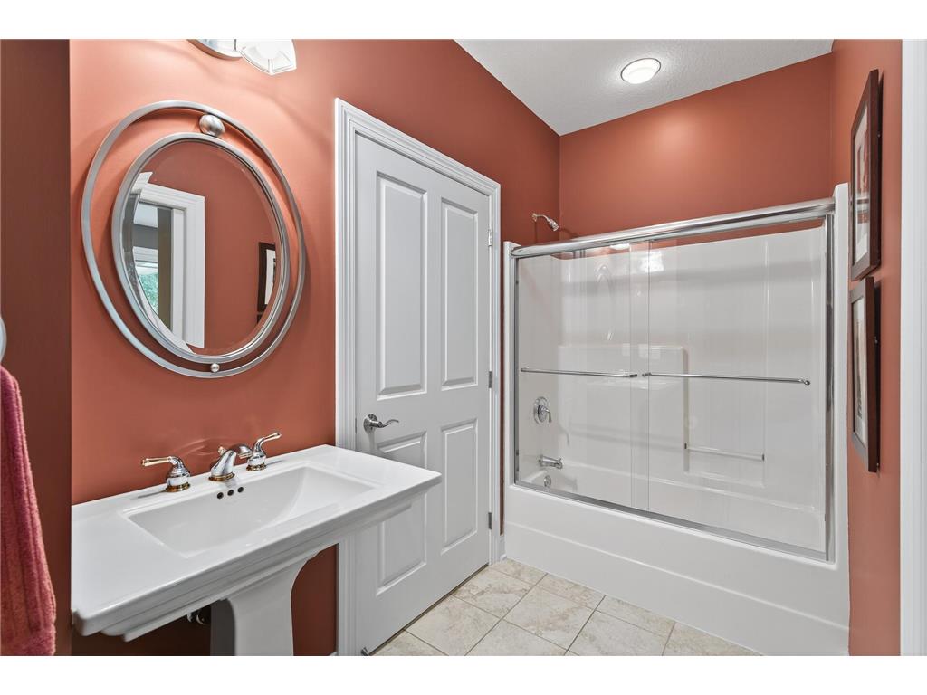 2512 Skyblue Court White Bear Lake MN 55110 7019361 image28