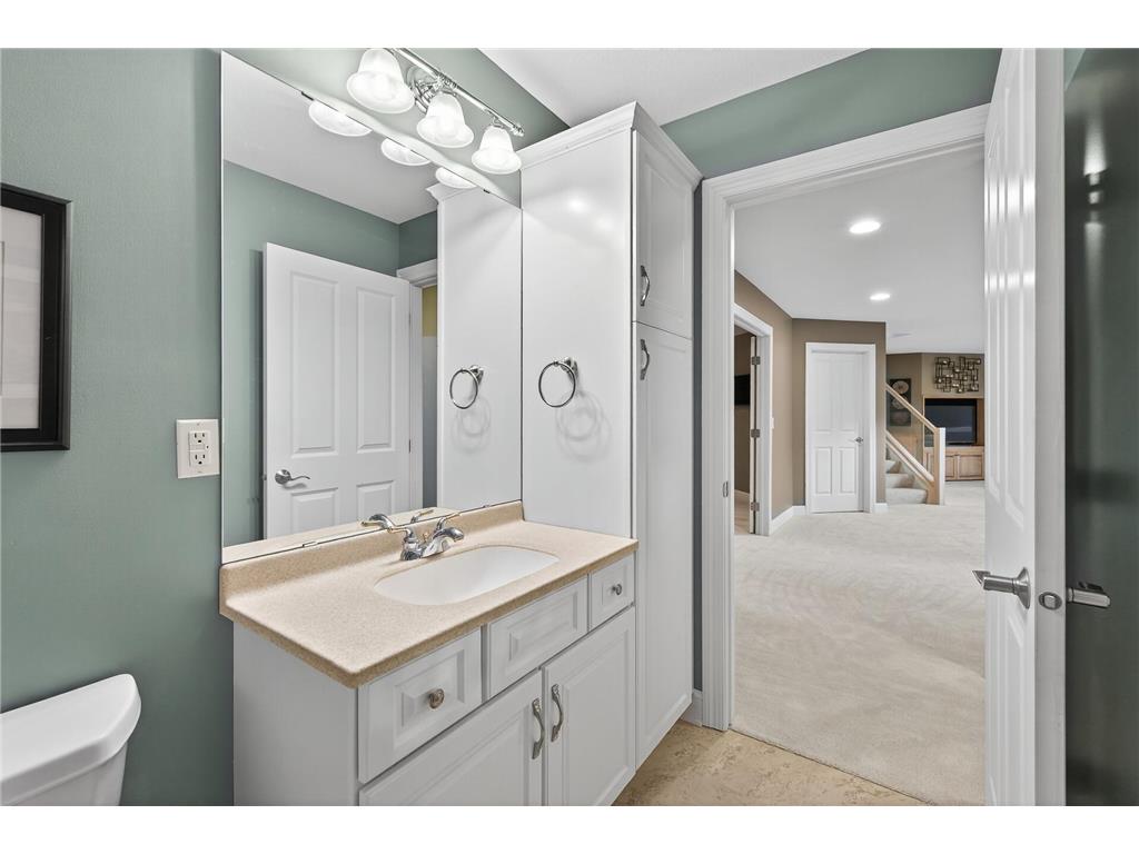 2512 Skyblue Court White Bear Lake MN 55110 7019361 image41