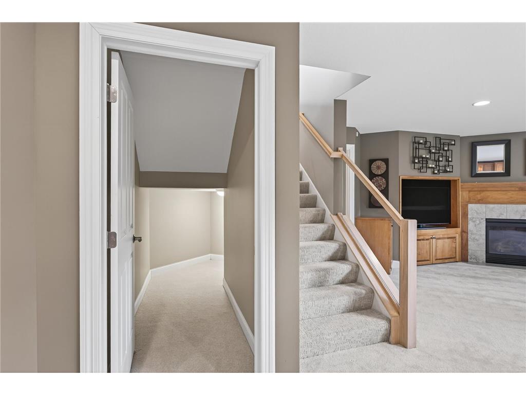 2512 Skyblue Court White Bear Lake MN 55110 7019361 image42