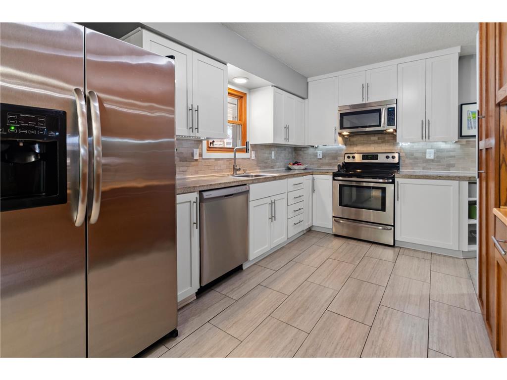 2513 Blomquist Avenue White Bear Lake MN 55110 7053175 image7
