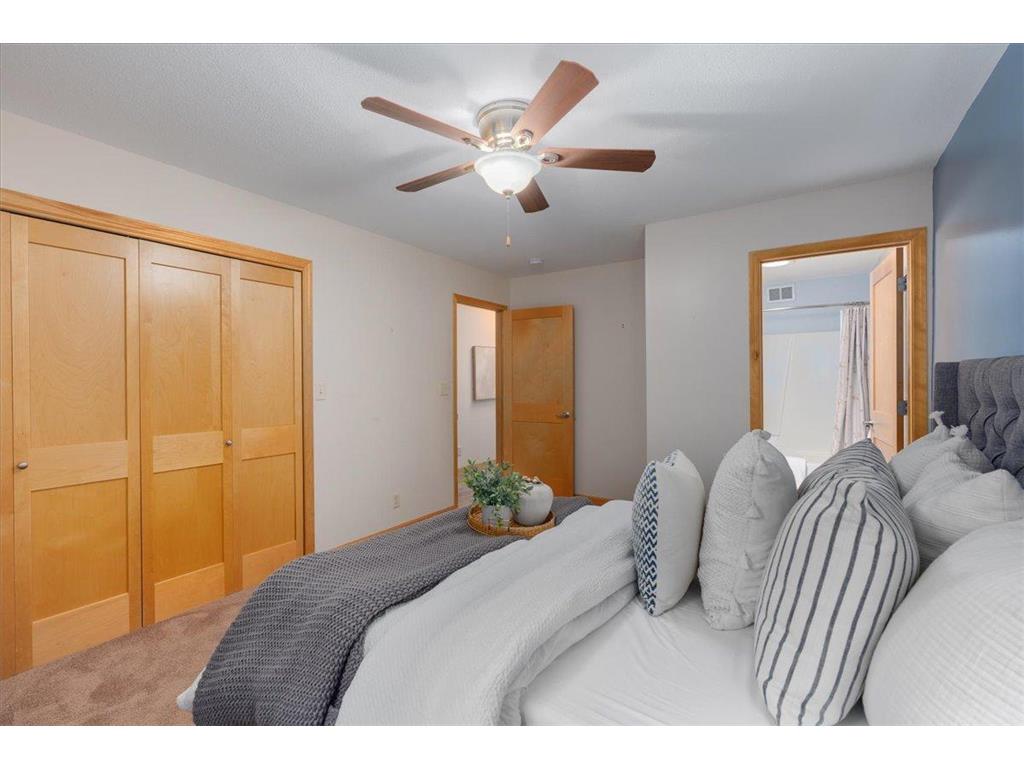 2513 Burl Oak Curve Hudson WI 54016 6810331 image18