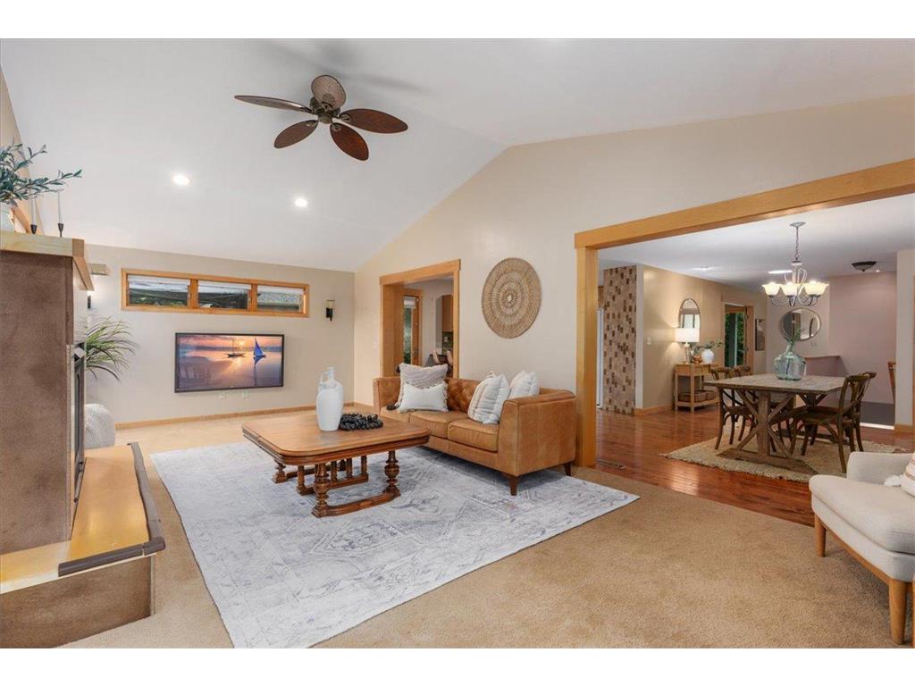 2513 Burl Oak Curve Hudson WI 54016 6810331 image8