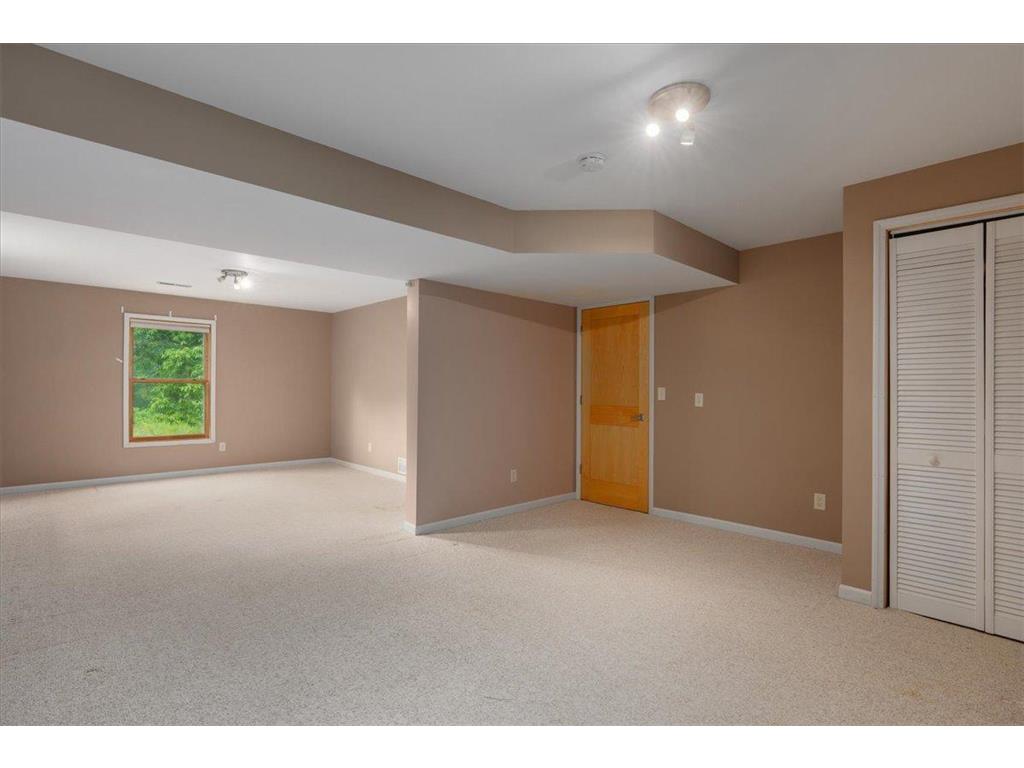 2513 Burl Oak Curve Hudson WI 54016 7018439 image22