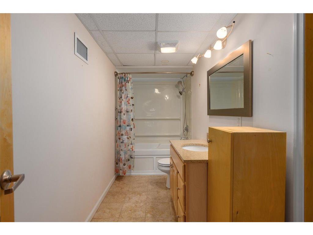 2513 Burl Oak Curve Hudson WI 54016 7018439 image25