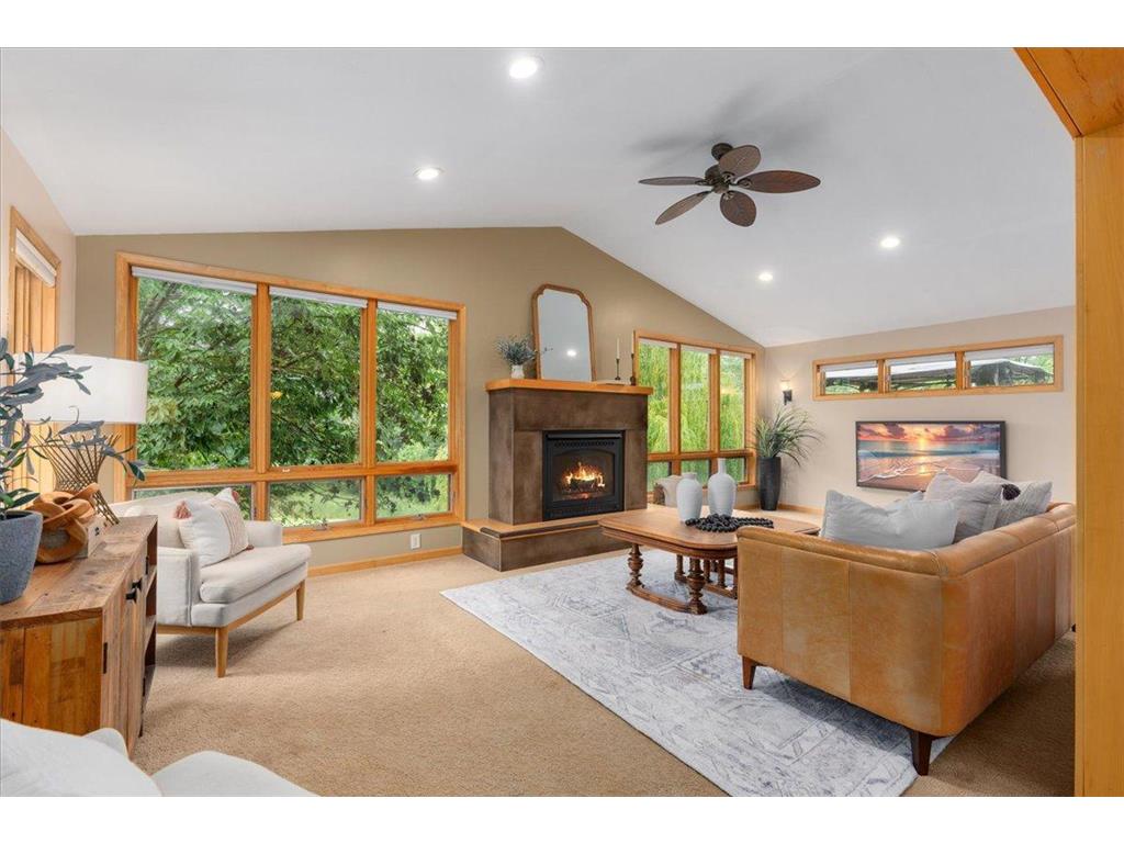 2513 Burl Oak Curve Hudson WI 54016 7018439 image6