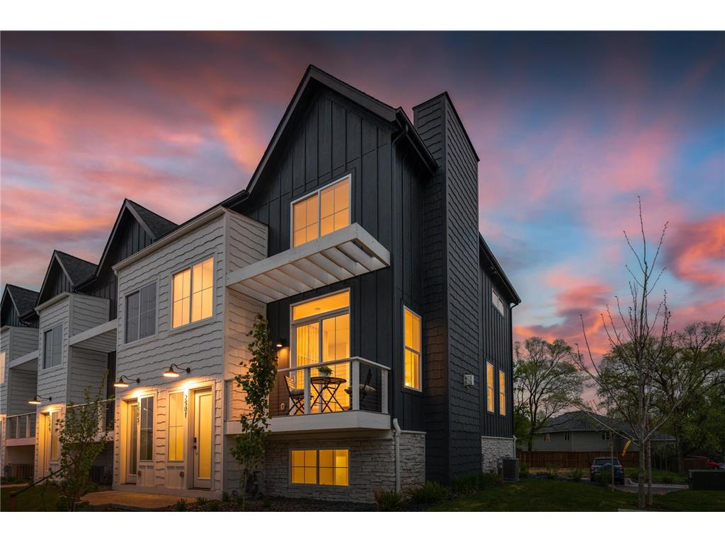 2513 Jansen Avenue White Bear Lake MN 55110 7057720 image1