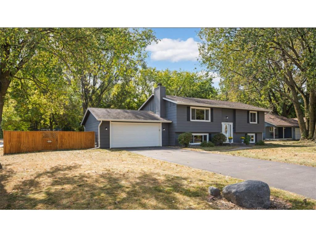 2513 Parkway Place Burnsville MN 55337 6611862 image1