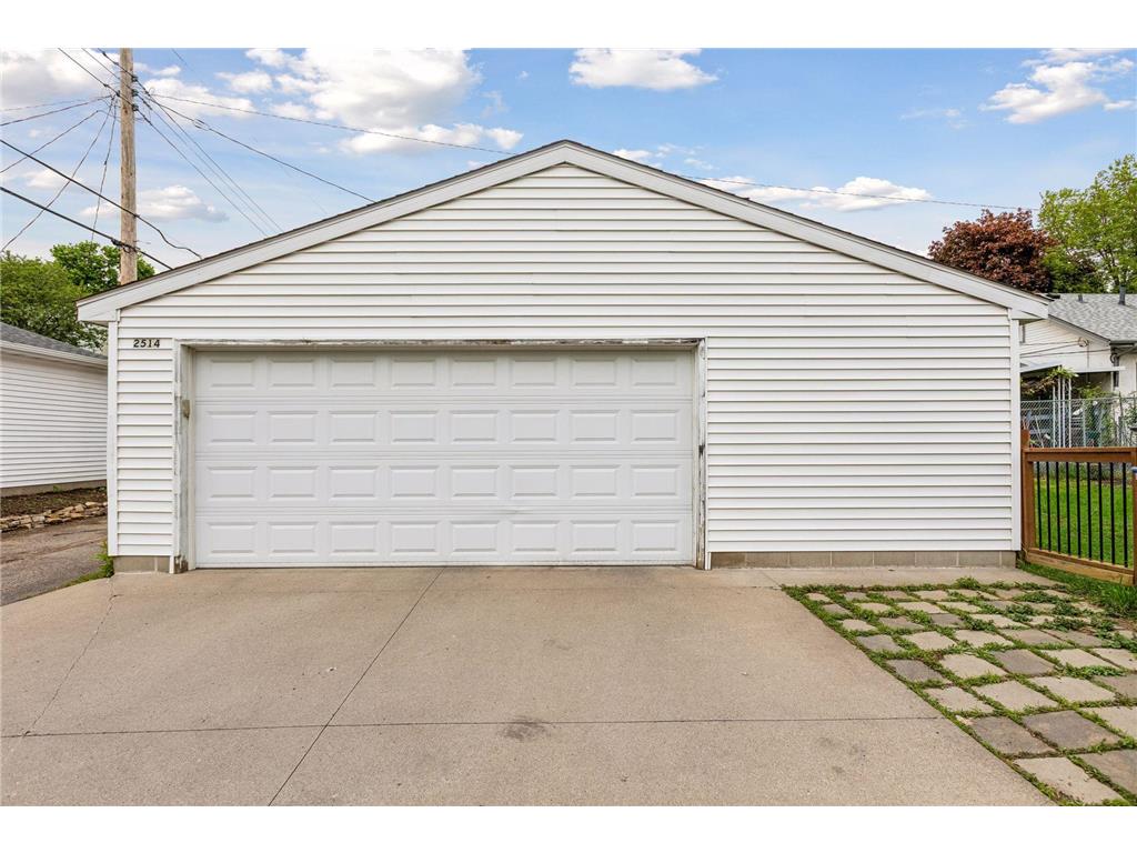 2514 Hayes Street NE Minneapolis MN 55418 7071191 image24