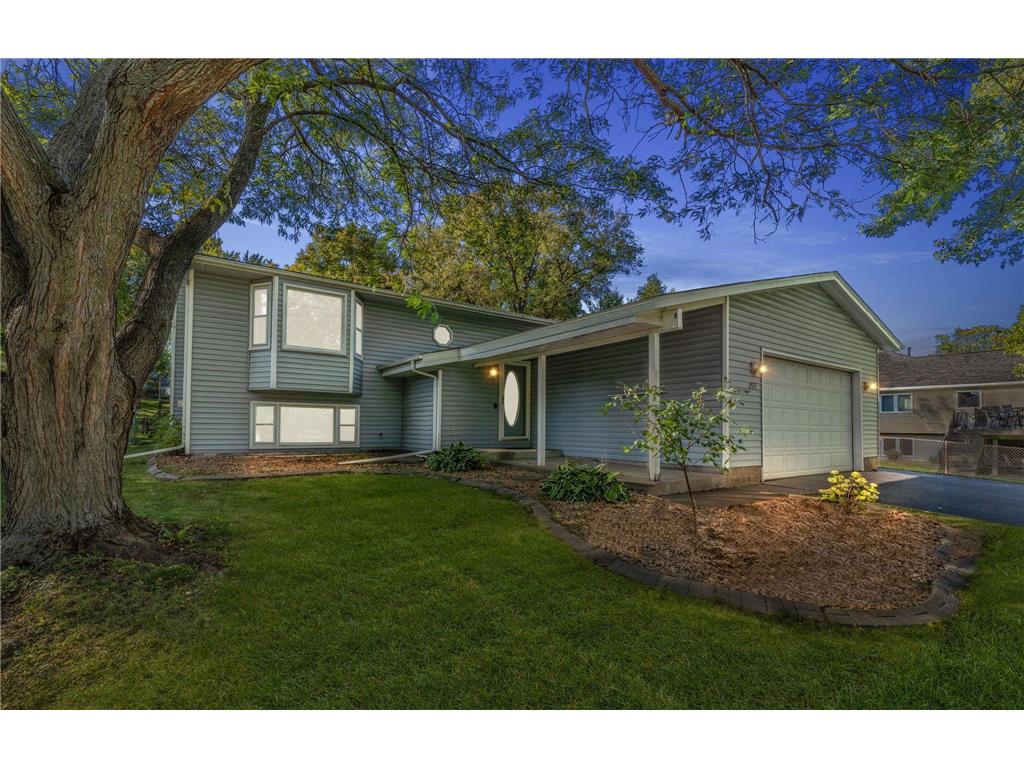 2515 Belmont Lane E North Saint Paul MN 55109 6445223 image1