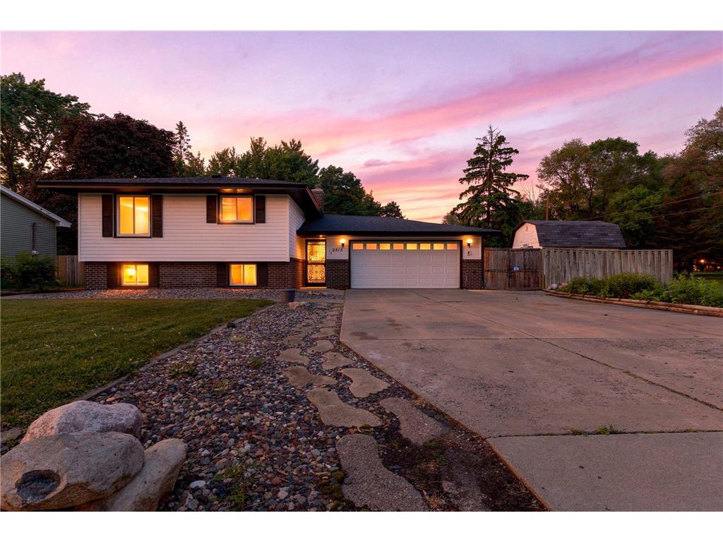 2515 Hillview Road Mounds View MN 55112 7085582 image1