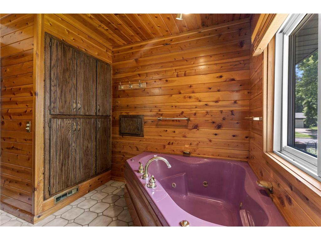 2515 Hillview Road Mounds View MN 55112 7085582 image16