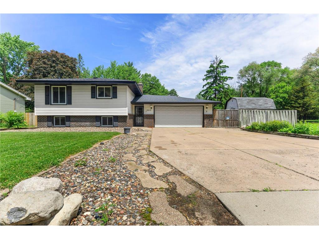 2515 Hillview Road Mounds View MN 55112 7085582 image2