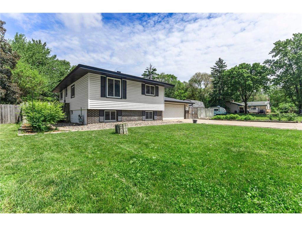 2515 Hillview Road Mounds View MN 55112 7085582 image3