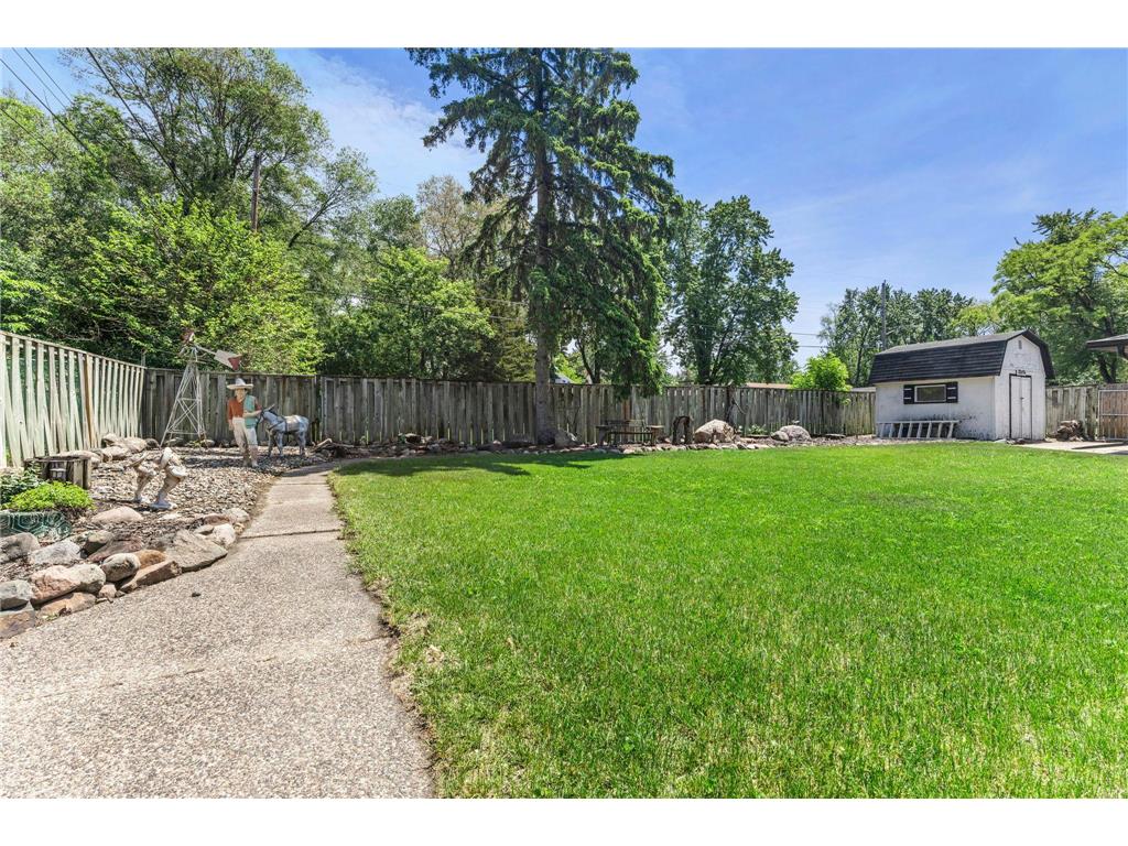 2515 Hillview Road Mounds View MN 55112 7085582 image49