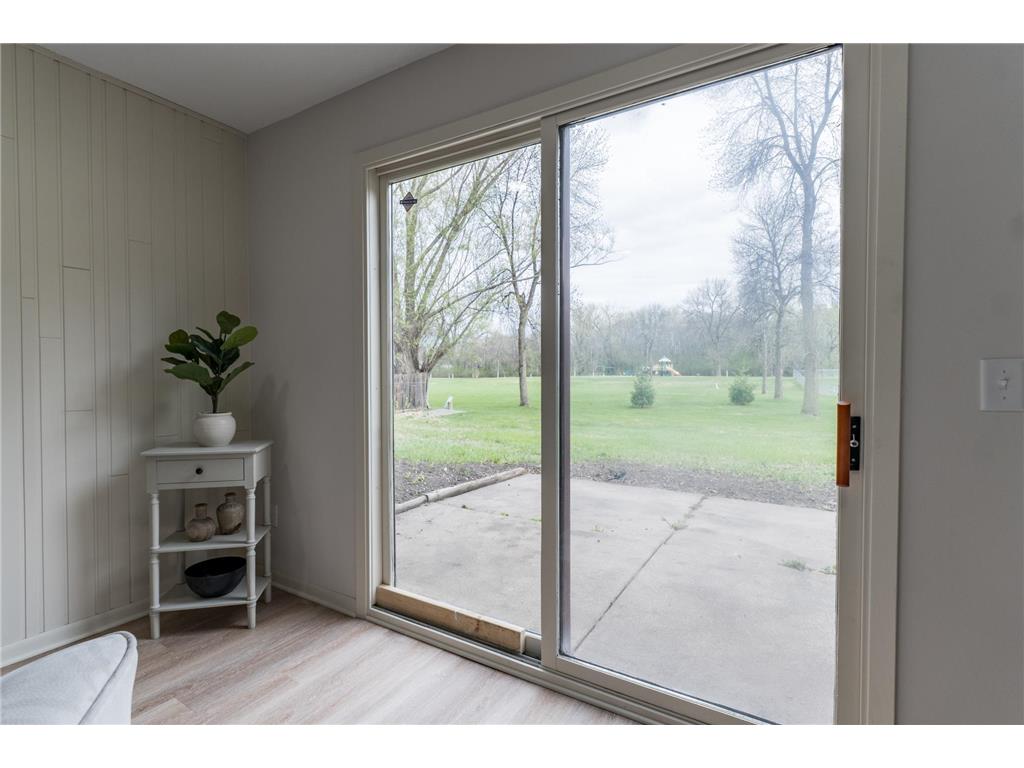 2515 N 83rd Avenue N Brooklyn Park MN 55444 7062522 image24