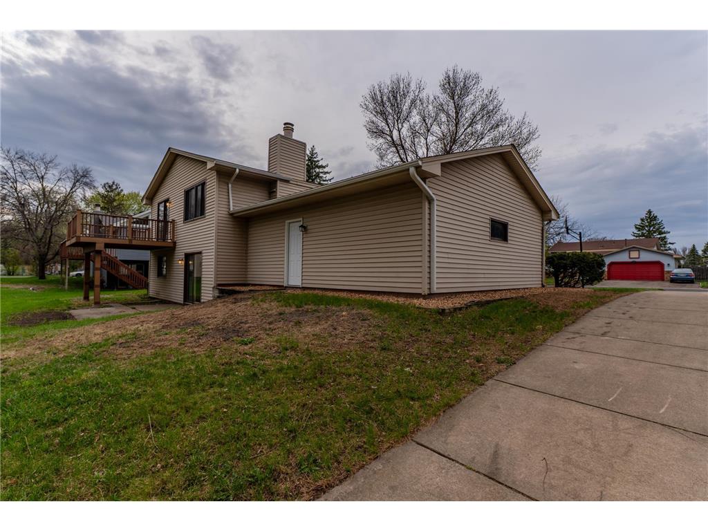 2515 N 83rd Avenue N Brooklyn Park MN 55444 7062522 image33