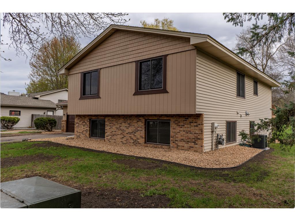 2515 N 83rd Avenue N Brooklyn Park MN 55444 7062522 image36
