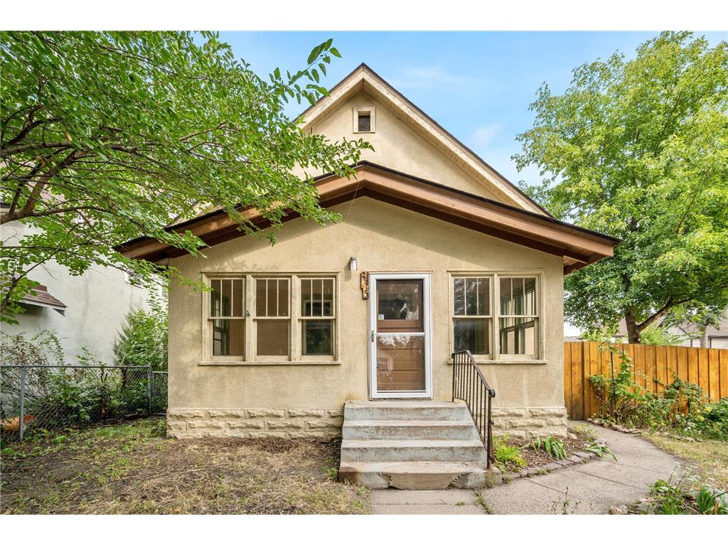 2515 Quincy Street NE Minneapolis MN 55418 6428211 image1