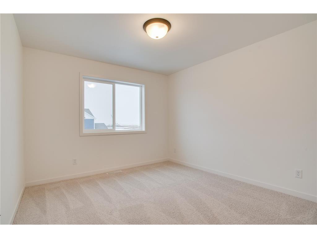 2516 38th Avenue S Moorhead MN 56560 7022295 image23