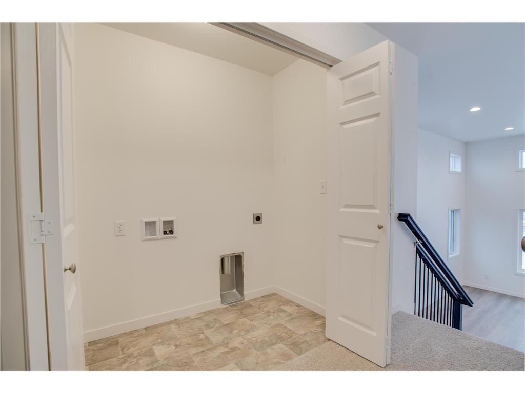 2516 38th Avenue S Moorhead MN 56560 7022295 image25