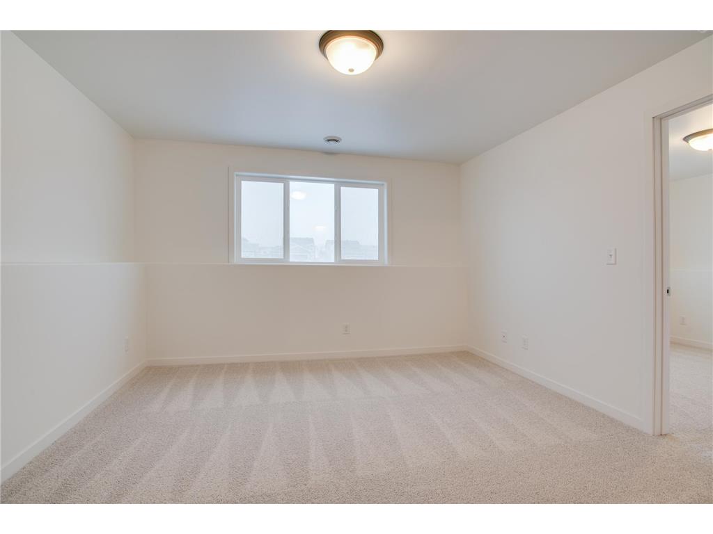 2516 38th Avenue S Moorhead MN 56560 7022295 image26