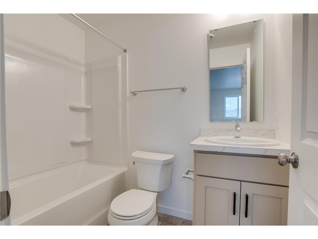 2516 38th Avenue S Moorhead MN 56560 7022295 image30