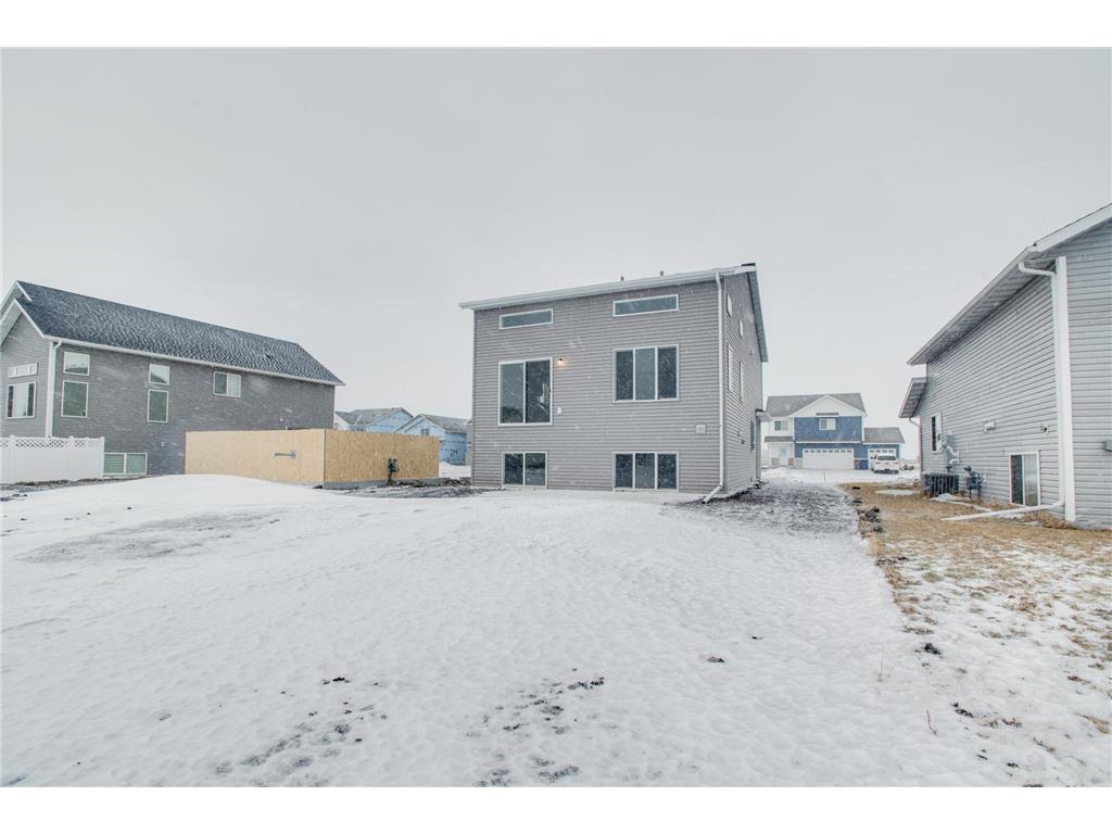 2516 38th Avenue S Moorhead MN 56560 7022295 image34