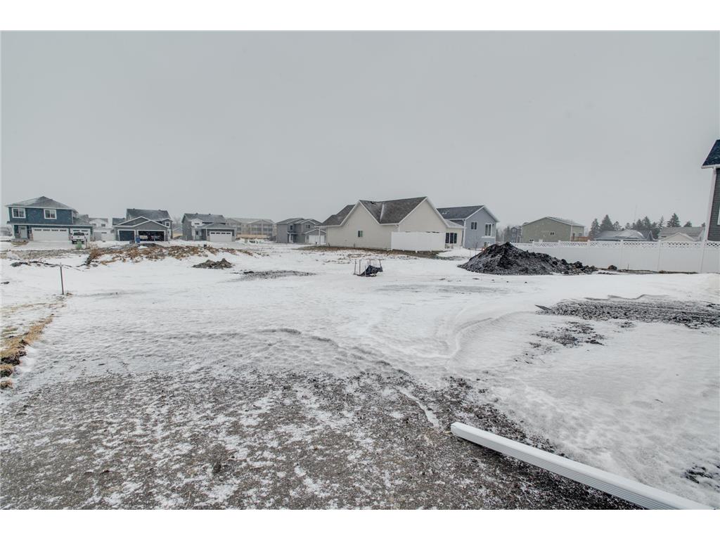 2516 38th Avenue S Moorhead MN 56560 7022295 image36