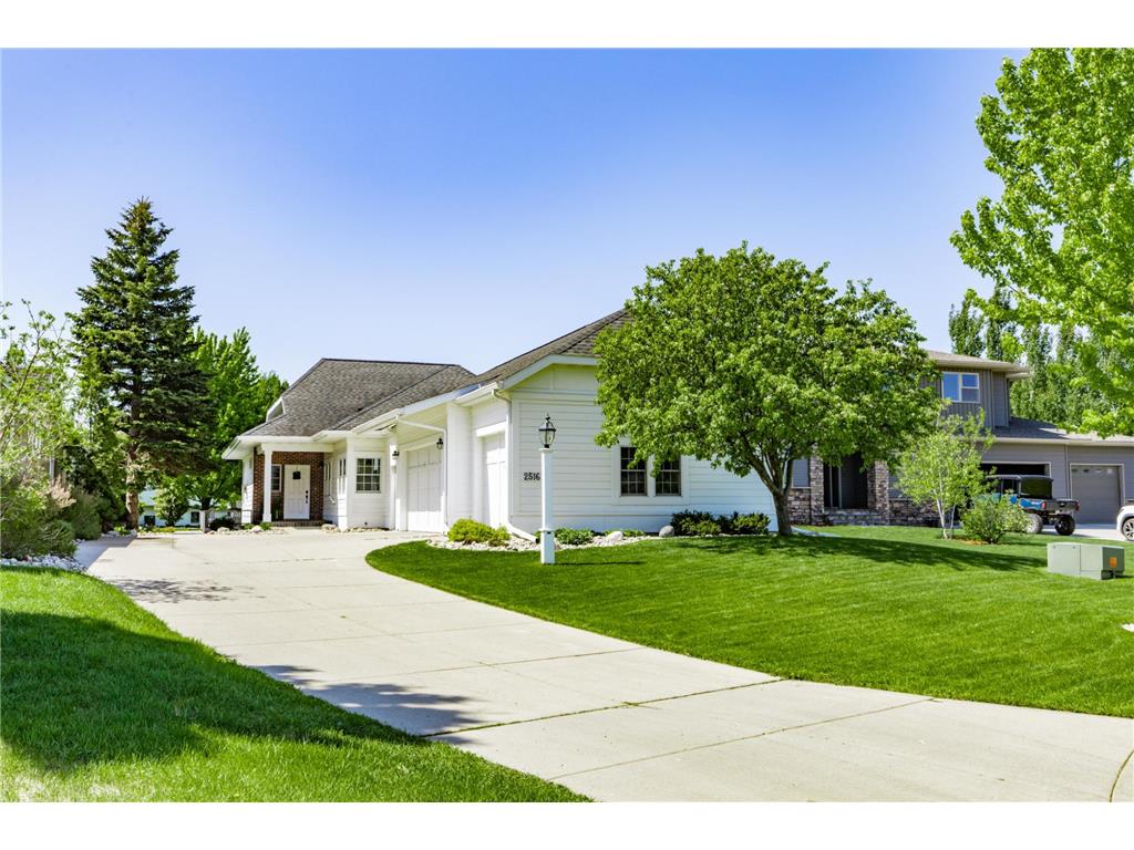 2516 Rose Creek Parkway S Fargo ND 58104 7076974 image1