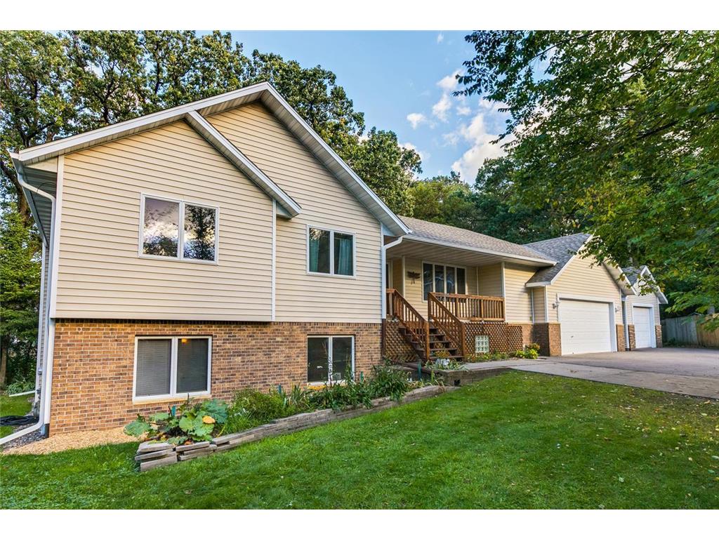 2517 Hayward Avenue N, Oakdale, MN 55128 MLS 6262775 Edina Realty