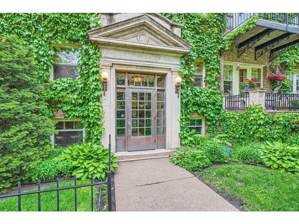 2517 Humboldt Avenue S #201 Minneapolis MN 55405 6729228 image1