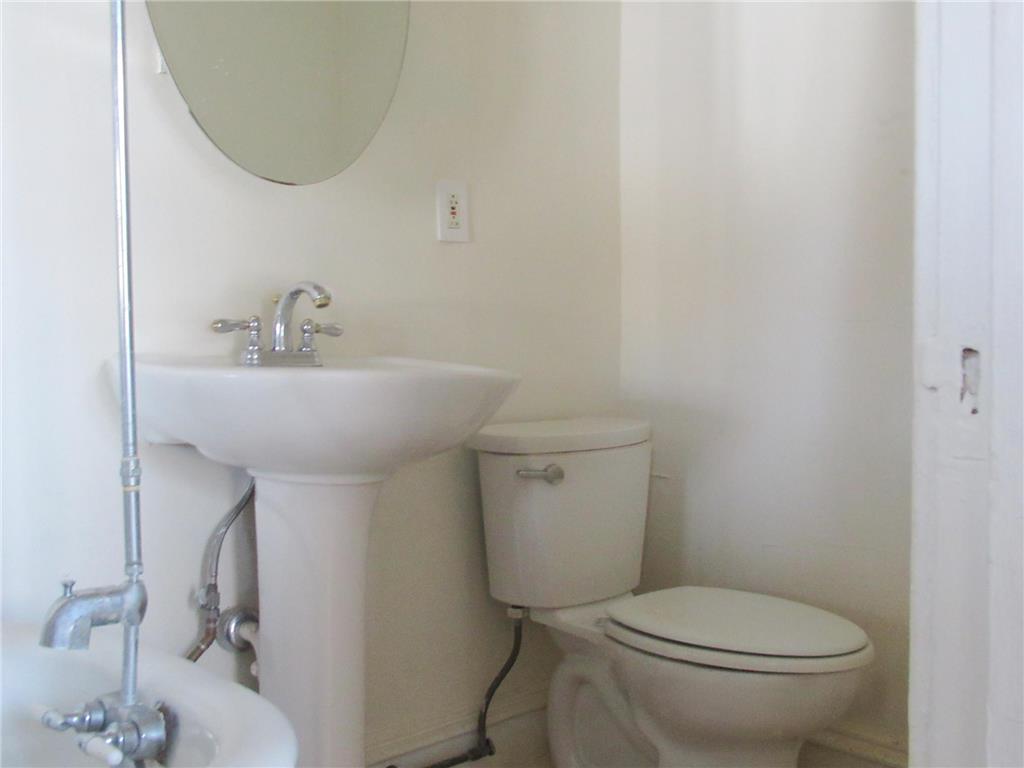 2517 Quincy Street NE Minneapolis MN 55418 7029552 image12