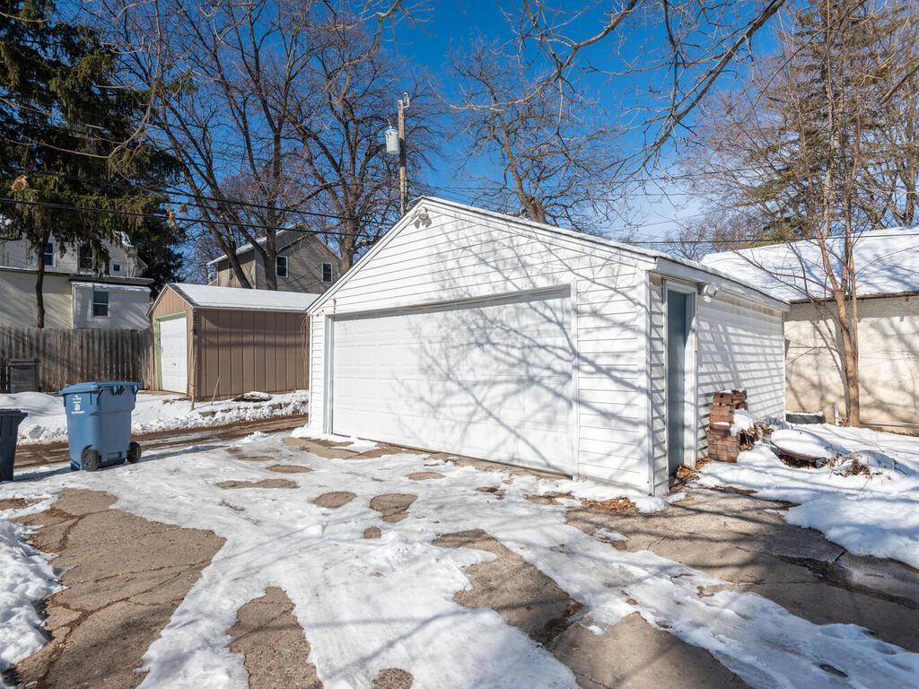 2517 Sheridan Avenue N Minneapolis MN 55411 7063027 image30