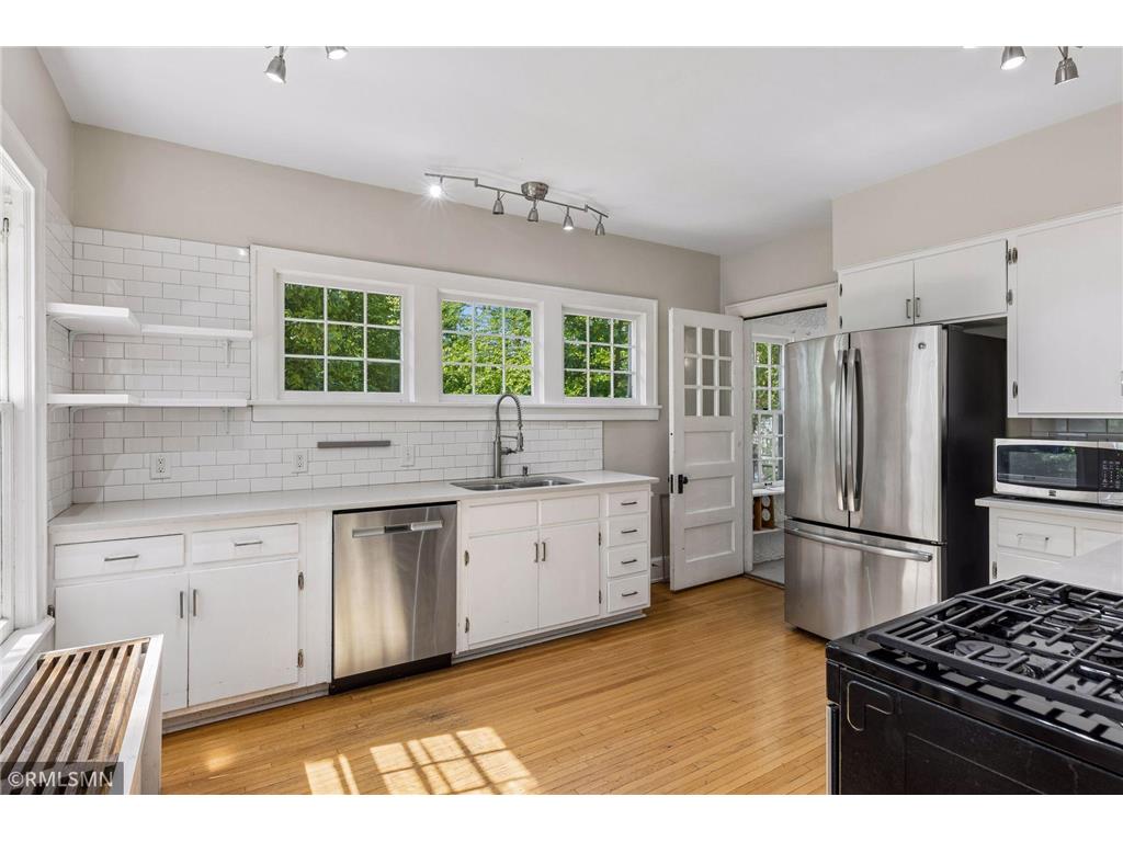 2517 W 42nd Street Minneapolis MN 55410 7056951 image13