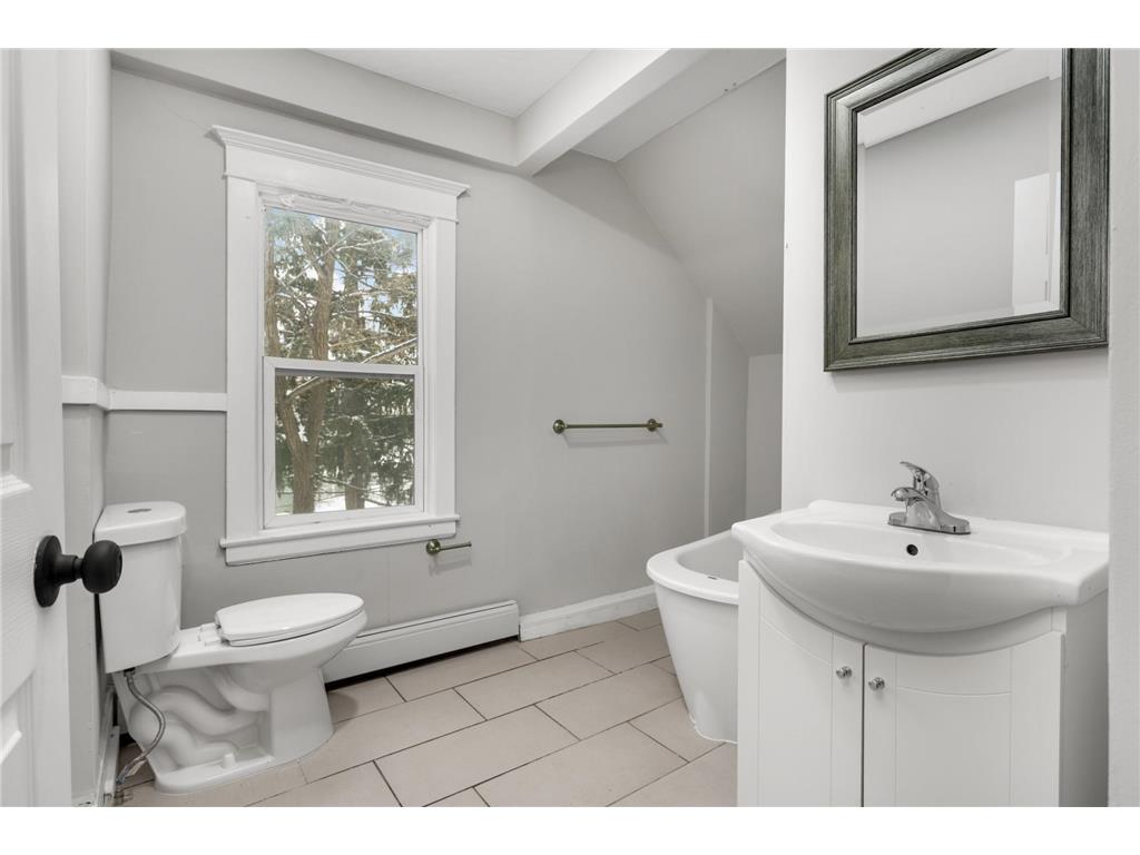 2518 Thomas Avenue N Minneapolis MN 55411 7006764 image15