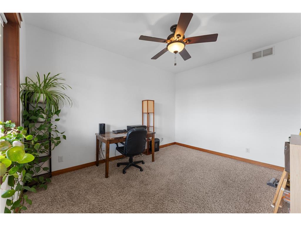 25188 Firefly Avenue Wyoming MN 55092 - Heims 7044762 image12