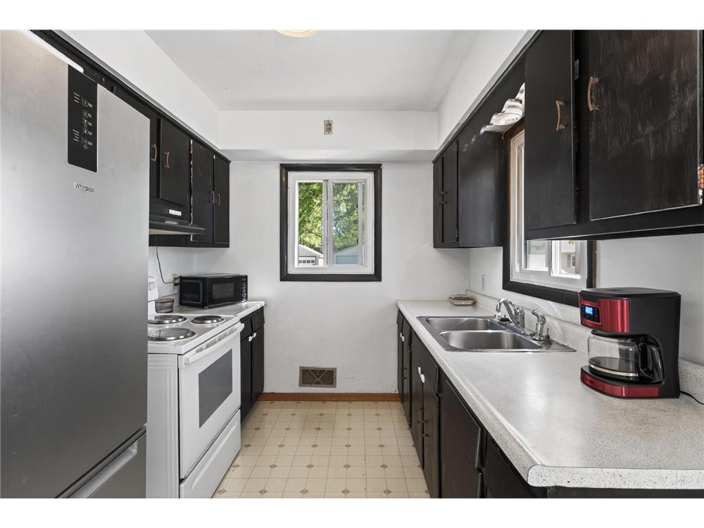 2519 3rd Avenue E North Saint Paul MN 55109 7072163 image8