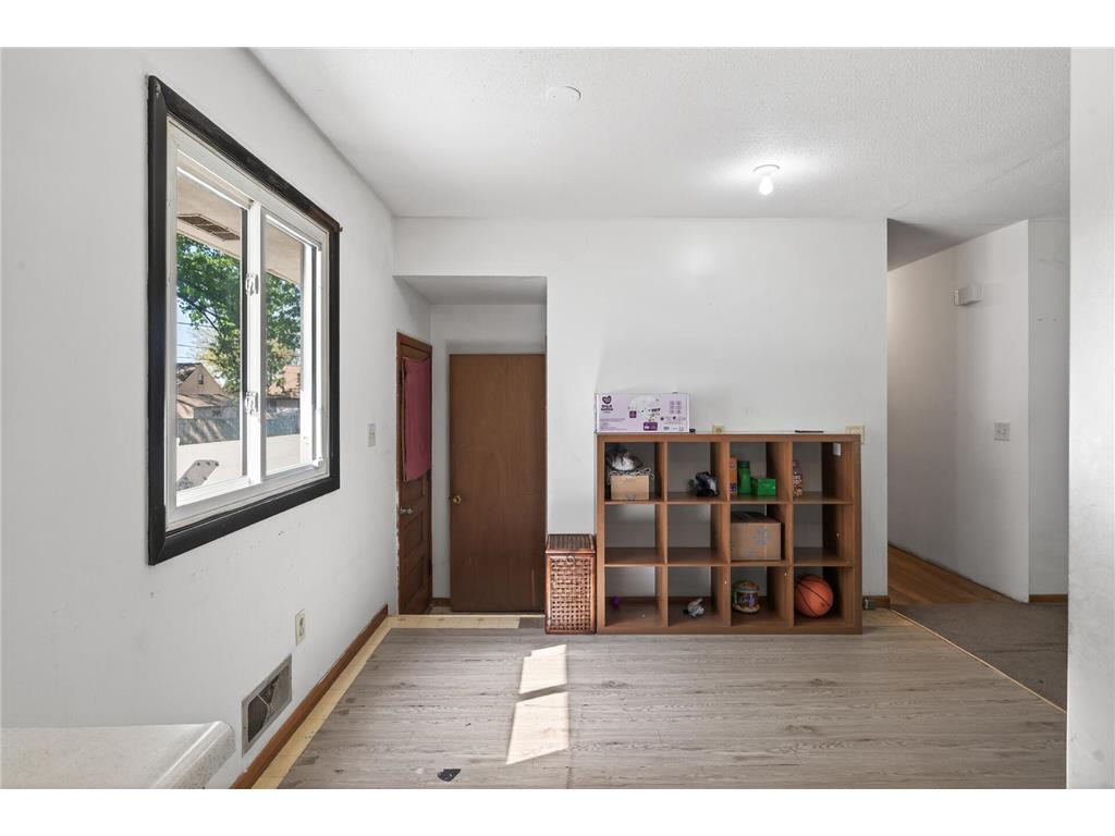 2519 3rd Avenue E North Saint Paul MN 55109 7072163 image9