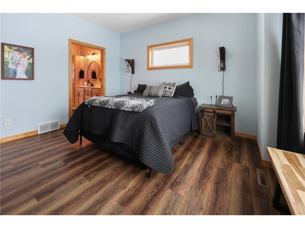 25193 335th Avenue Bruce Twp MN 56347 6822011 image25