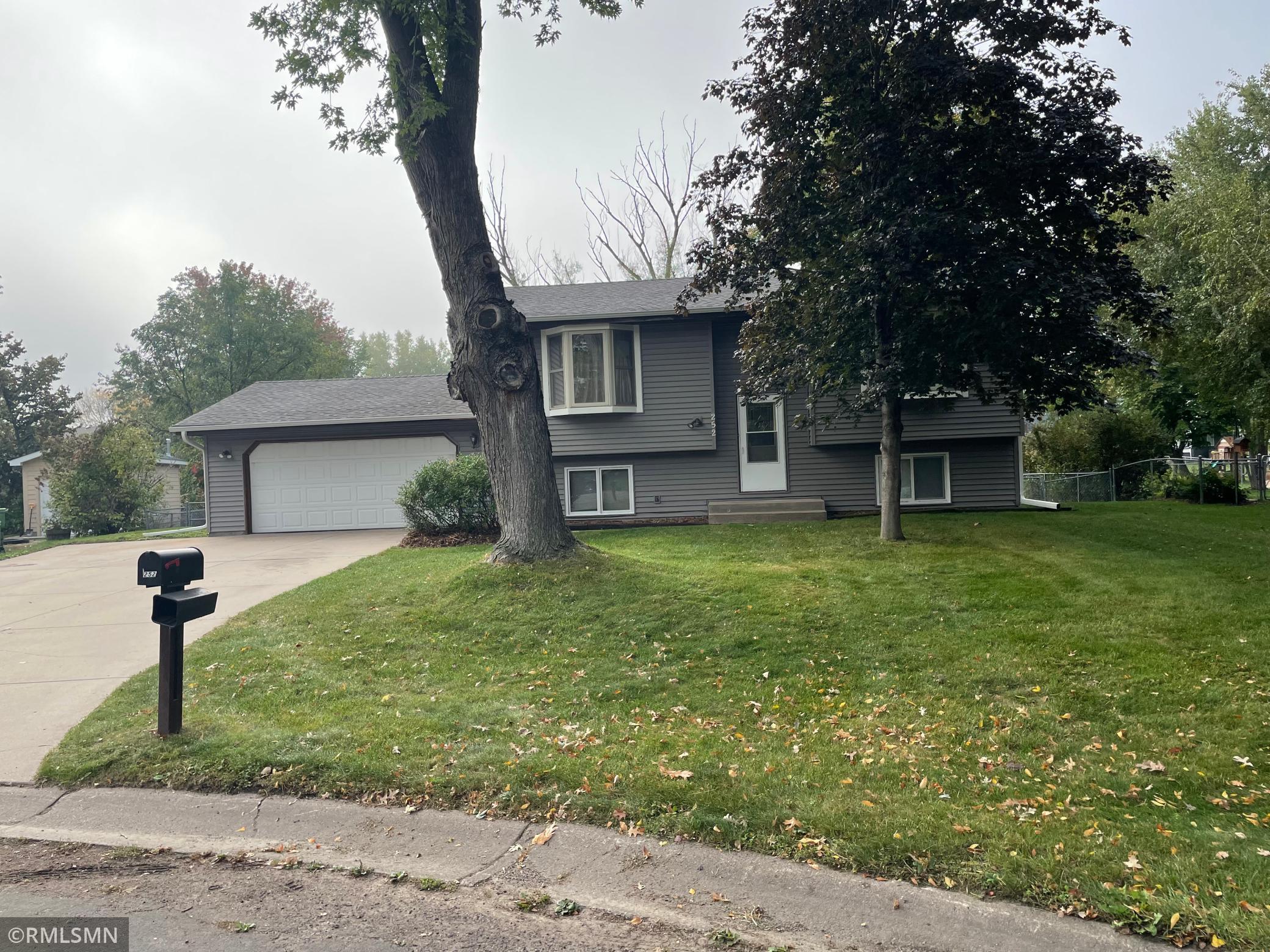 252 103rd Avenue NE Blaine MN 55434 6110366 image1