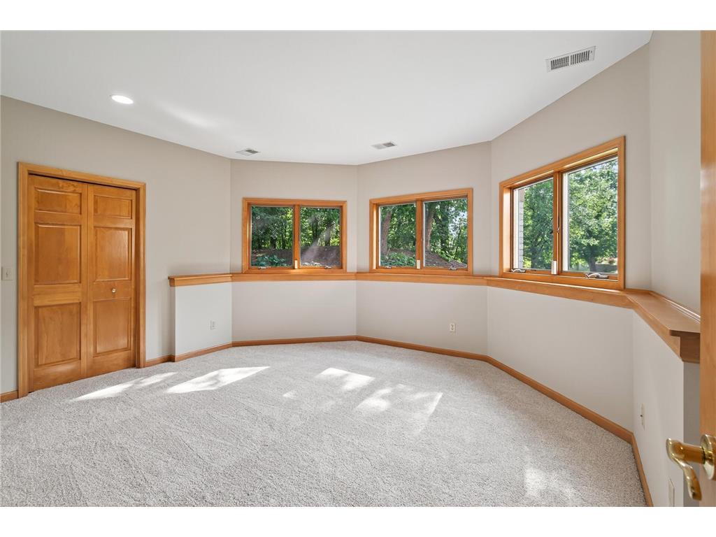 2520 Arbor Court Mendota Heights MN 55120 6822410 image35
