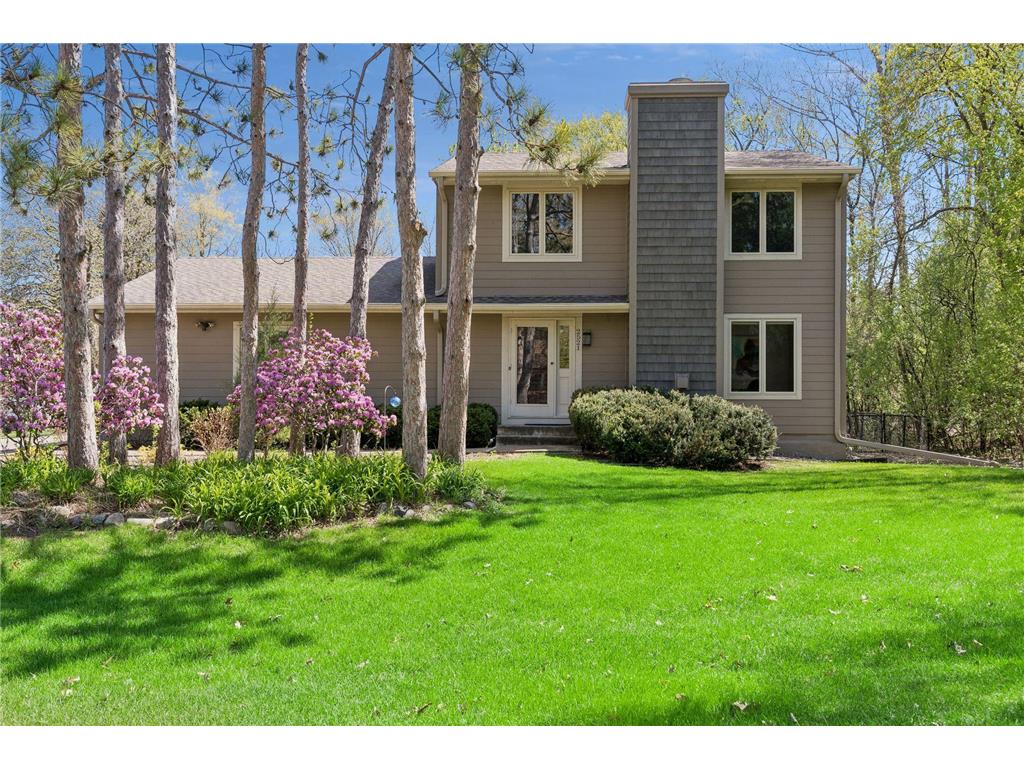 2521 Abbey Hill Drive Minnetonka MN 55305 7043521 image1